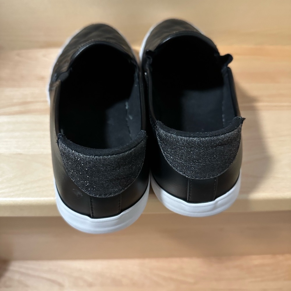 Shoes - Picture 3 of 3